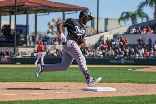 Twins Promote Emmanuel Rodriguez For MLB Debut