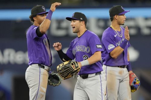 Rockies 2, Blue Jays 1: Freeman’s single in extras steals first series victory of 2026