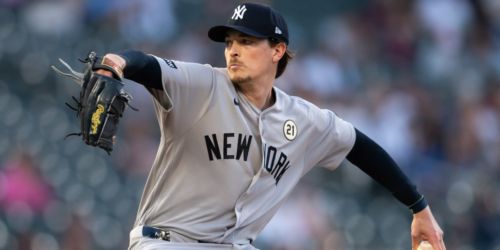 No letdown for Yanks, who cruise past Twins a night after clincher