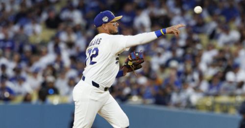 Miguel Rojas cherishes final opening day as 'Uncle Miggy' in Dodgers' win over Arizona