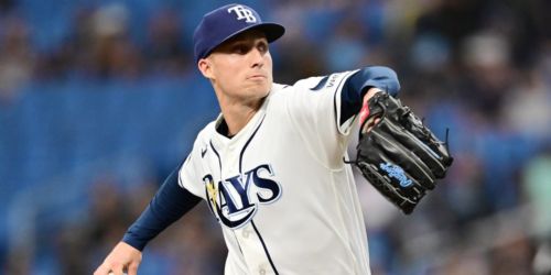 Jax lands on IL with elbow discomfort; Grove called up