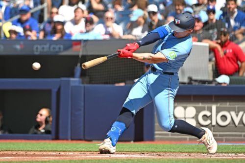 Instant Reaction: Blue Jays beat Orioles behind big days from Clement and Valenzuela