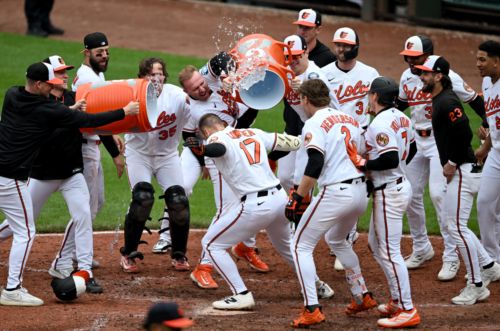 Cowser’s three-run blast gives O’s Game 1 win, first walk-off  of 2026, 5-3