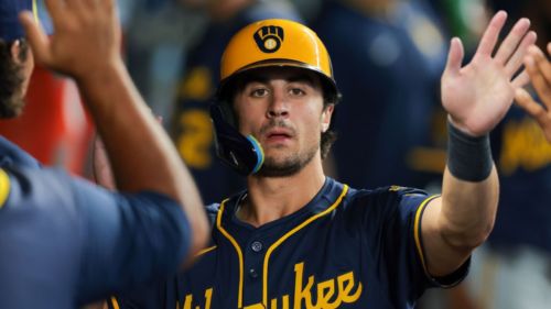 Brewers' Frelick (tightness) exits early vs. Royals