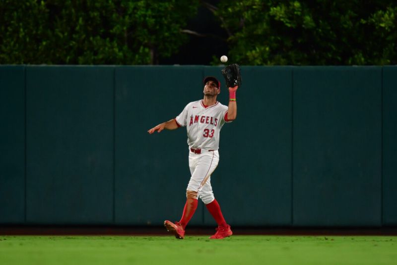Angels Re-Sign Chris Taylor To Minor League Deal