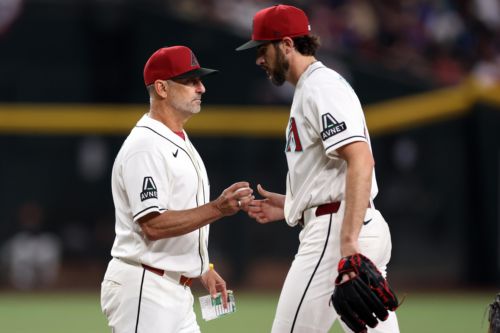 Are the Arizona Diamondbacks in trouble?