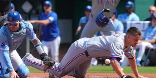 Seager gets off-day after collision at home plate