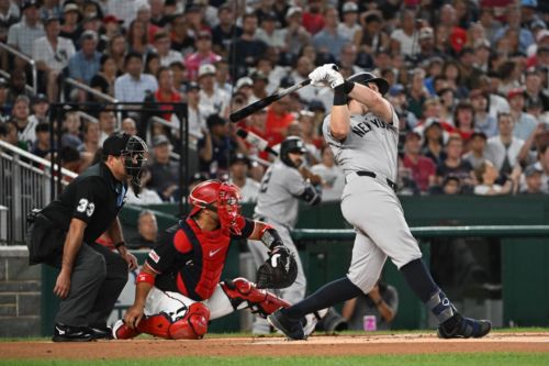 Yankees come back in ninth as homers by Chisholm, Wells lead stirring victory