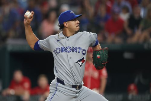 Jays Lose To Rangers