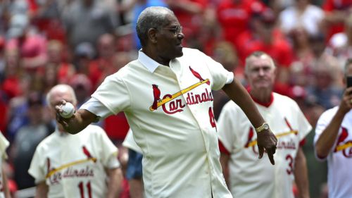 Cardinals history: Legendary pitcher Bob Gibson picks up landmark win
