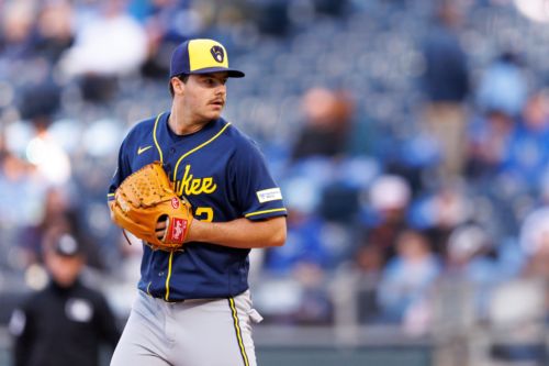 Brewers drop second game of doubleheader to Royals, 8-2