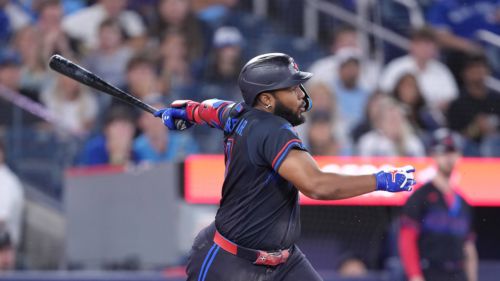 Former Blue Jays star Vernon Wells hints at potential Vladimir Guerrero Jr. injury issue while calling out troll