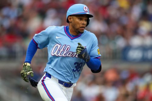 Braves Re-Sign José Azócar To Minor League Deal