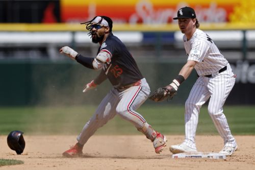 White Sox 3, Twins 1: Bats take a Memorial Day nap