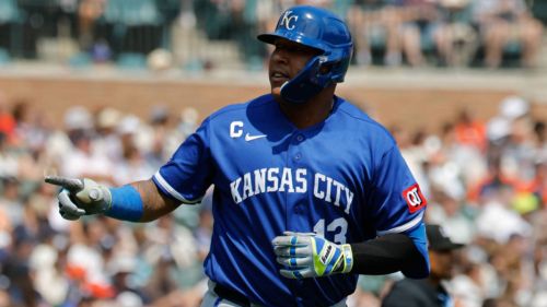 Next major Salvador Perez stat to watch after becoming Royals' home run king