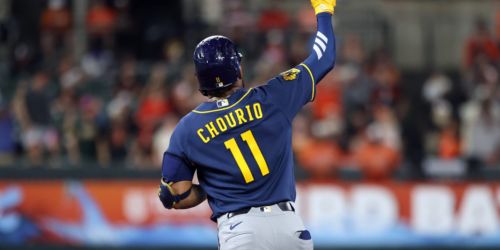 Crew works late-inning magic to gain ground on regular-season crown
