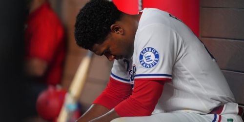 Rangers' struggles continue against teams below .500