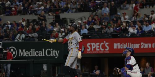 Unlucky Pirates unable to build momentum after Cruz's near-homer was robbed