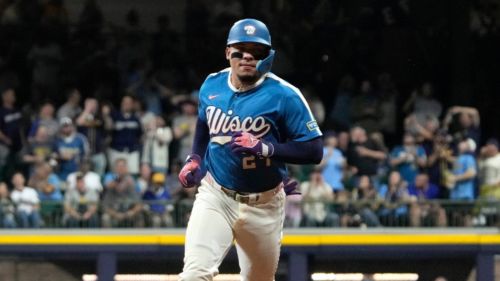 William Contreras breaks improbable Brewers franchise record due to iron-man mentality