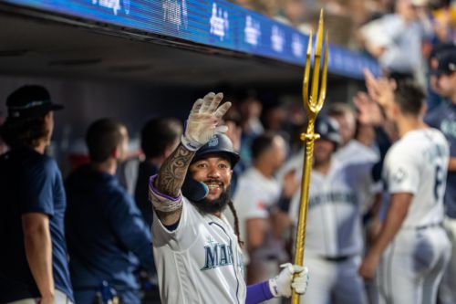 Mariners stick to the script, author delightful 5-4 win against Braves