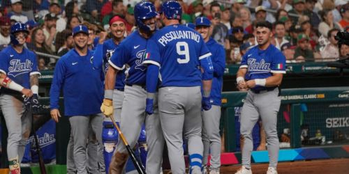 Dominant Nola sets tone for Italy as it barrels onward in Classic