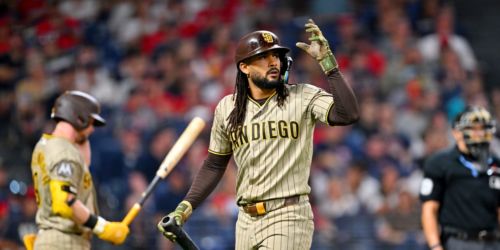 Padres' bats stymied by Guardians' offspeed-heavy attack in 1-hit effort