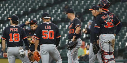 Tigers wait out lengthy rain delay only to see postseason hopes washed away