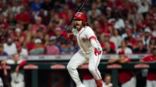 Mariners can only watch as Eugenio Suárez gets the good vibes flowing again