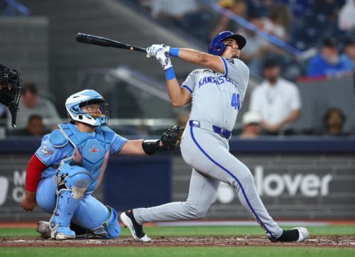 Silly sixth inning leads to another Royals victory over Guardians