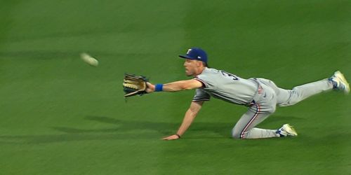 Rangers' offense scuffles without Seager (rib, jaw), Carter (oblique)
