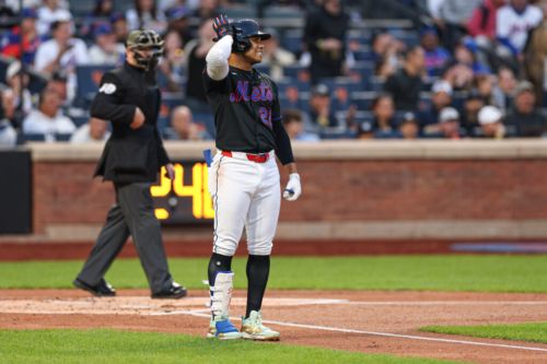 Mets’ Bats Go Cold in Loss to Yankees