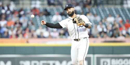 Torres removed after 2-hit day with left side tightness, to undergo testing