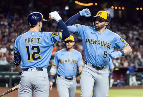Bullpen delivers as Brewers win another late-night West Coast affair