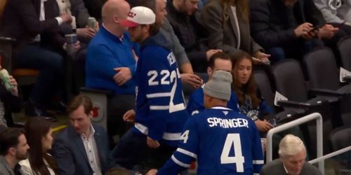 Whoops! Springer, Clement sit in wrong seats at hockey game