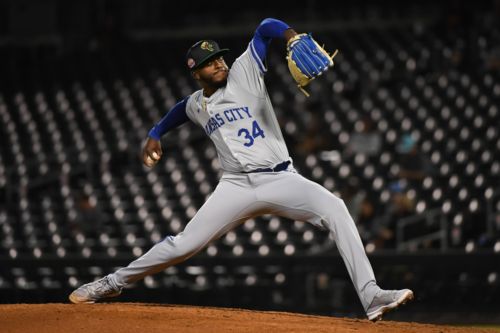 Luinder Avila called up, to start Friday