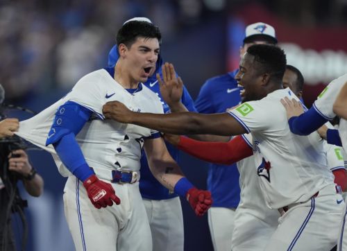 Jays Get Walkoff Win!