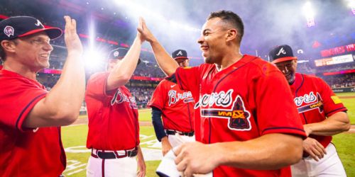 Braves rally in 9th, 10th and 11th(!) to bump lead over Phils to 5 games