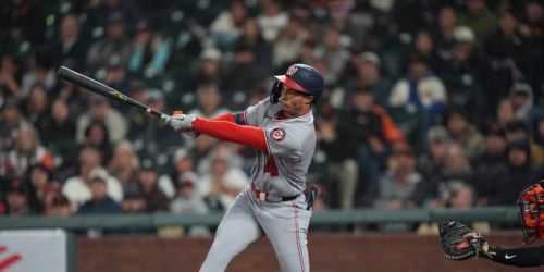 Nats 'stay stubborn,' strike for 3 in 9th to win