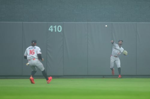 Royals 13, Twins 9: It wasn’t that close