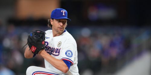 deGrom deals in abbreviated outing, then Latz seals it after escaping jam