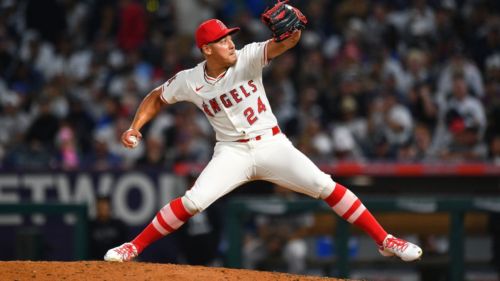 Angels' Stephenson out with another elbow injury