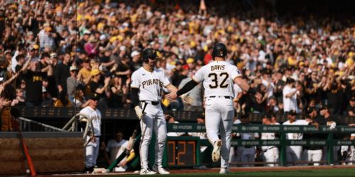 9 postgame observations: After raucous atmosphere at PNC Park, Pirates players want to ‘earn that back’