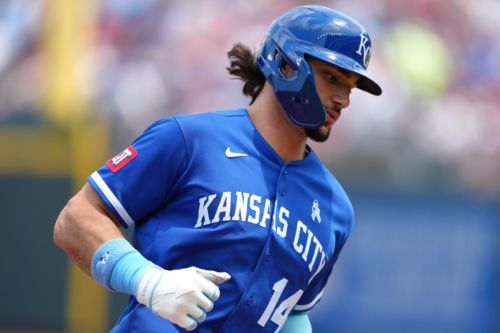 Royals lose slugfest in series finale against Cardinals
