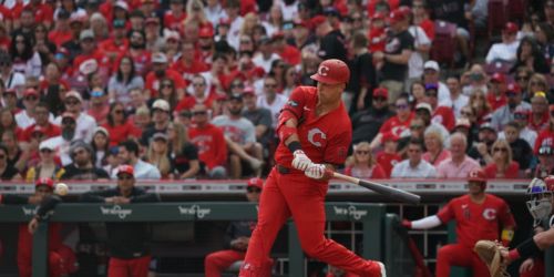 Reds put up four-run first after entering Saturday with fewest runs in MLB