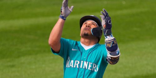 This prospect 'kind of stole the show' in Mariners' spring opener