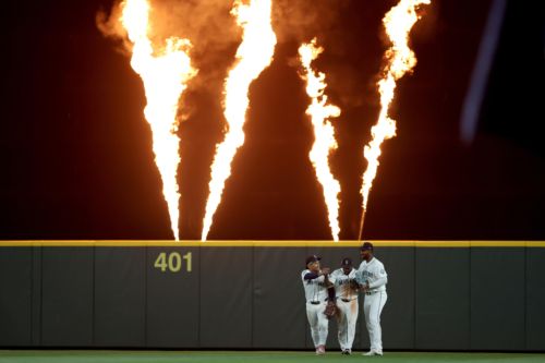 A better world, a special outfield, an 8-4 Mariners win