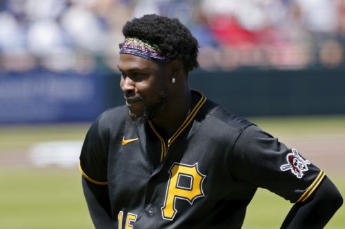 VOTE: Should the Pirates move on from Oneil Cruz?