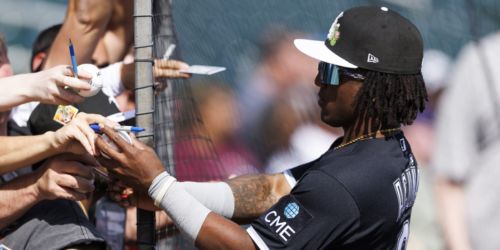 Acuña 'very proud' to watch brother, Venezuela win Classic title