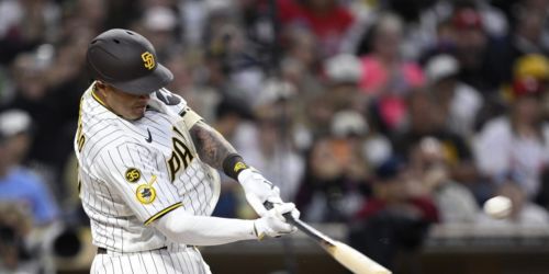 Padres can't dig out of early hole, drop third straight