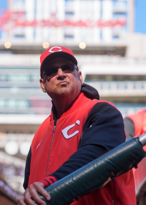 Cincinnati Reds sweep Twins thanks to 9th inning comeback on Sunday